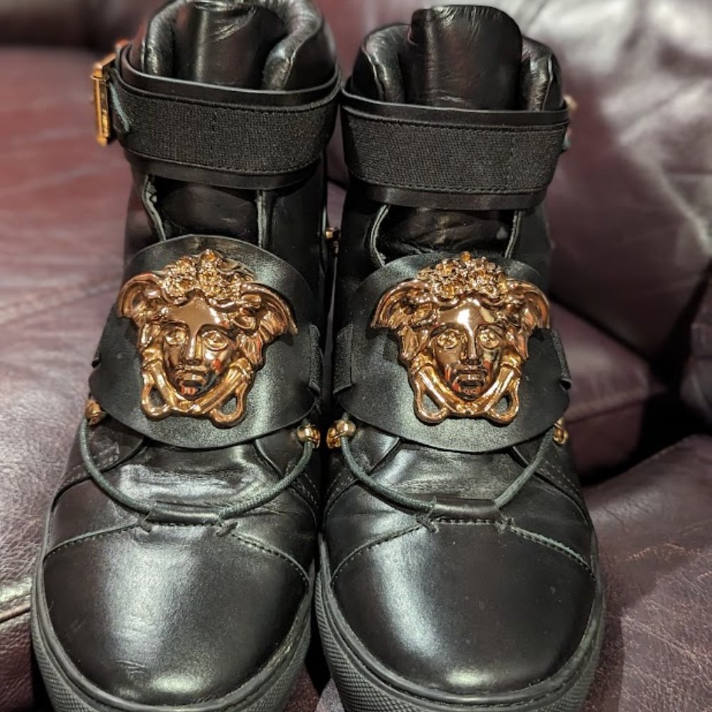 COPY Medusa hightop sneakers Black and Gold marked versace